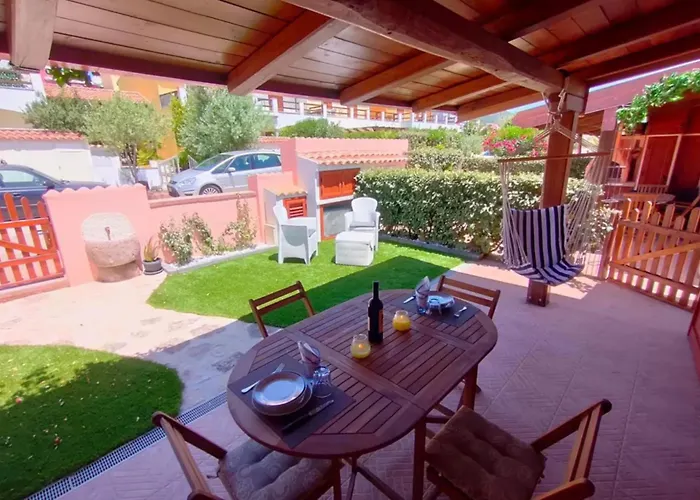 Apartman Comfy Sardinian Retreat With Pool Access Villavecchia